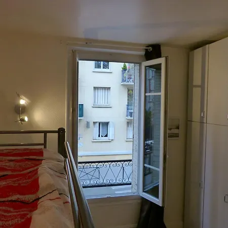 Apartment On Berzelius Paris